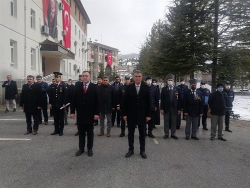 18 Mart Şehitleri Anma Programı Dahilinde Çelenk Sunma Programı ve 18 Mart Çanakkale Zaferi ve Şehitleri Anma Günü Programı Gerçekleştirildi